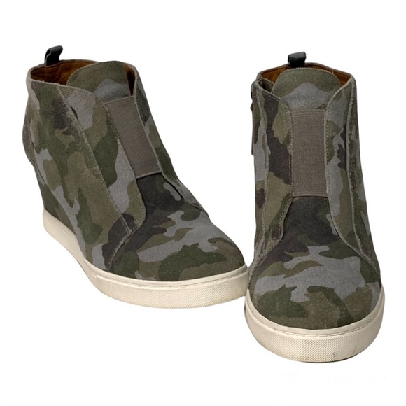 Paolo Shoes - Linea Paola Anna Suede Blue Green Camo Wedge Bootie Sneakers Sz 7.5